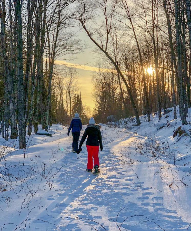 Fiddler Lake Resort Mille-Isles Bagian luar foto